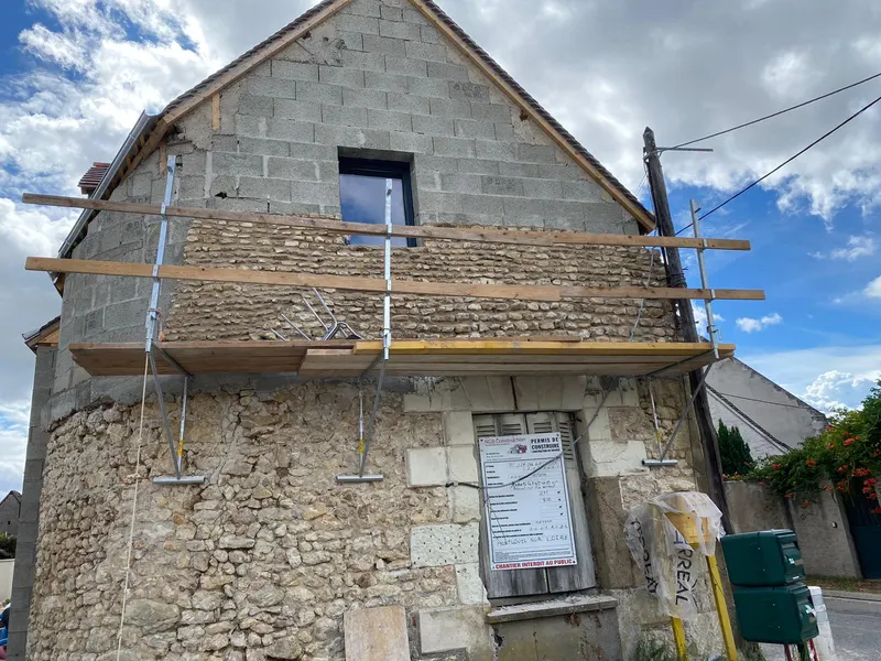 Reprise d'un pignon en pierre