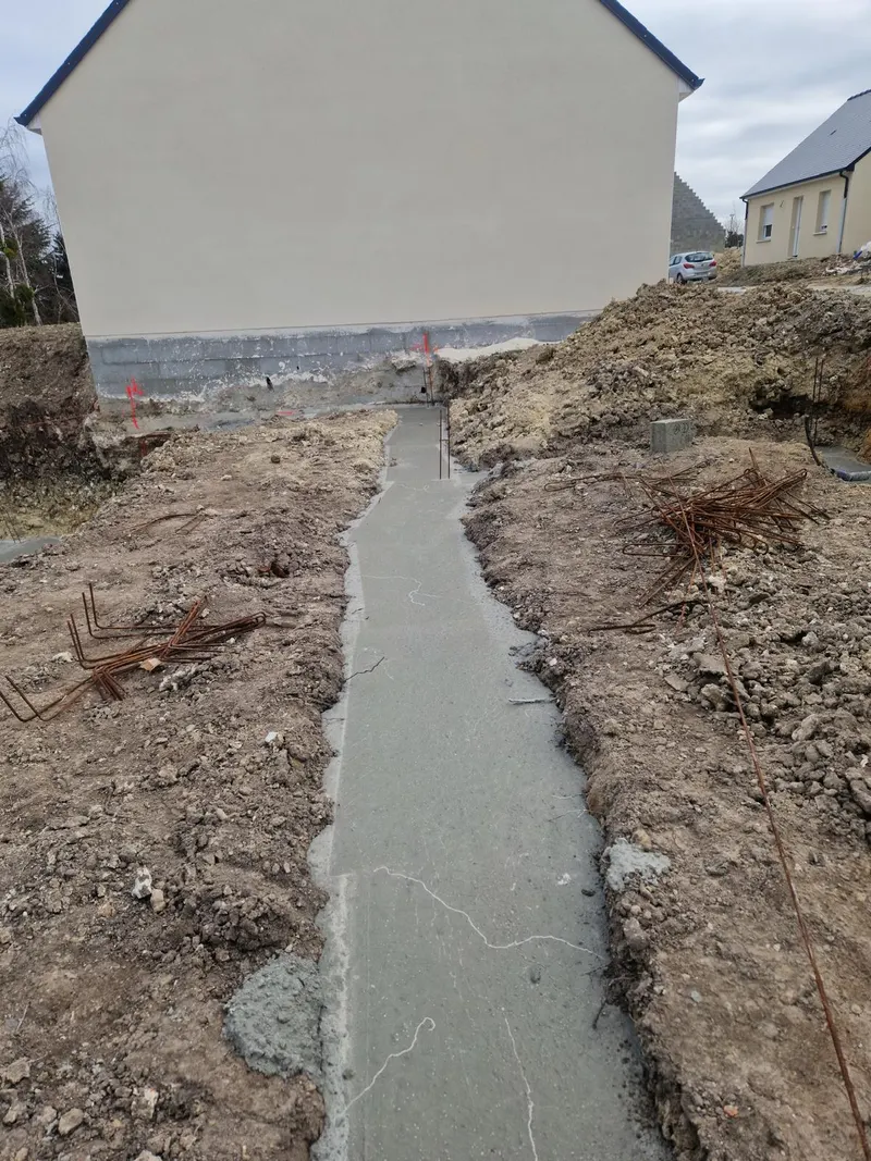 Fondations : semelle béton